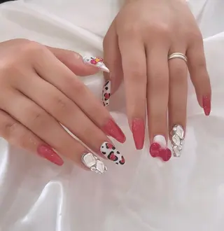 ネイル SALON ELVI.所属・SALON ELVI.のネイルデザイン