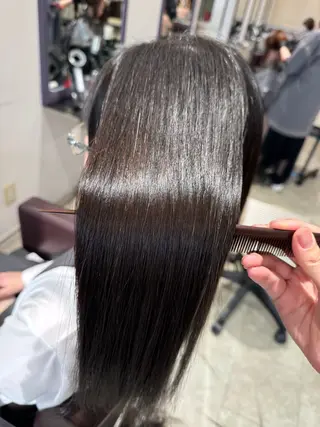 ロング シャンプーボーイセントラル所属・ミウラフウキ 髪質改善のヘアスタイル