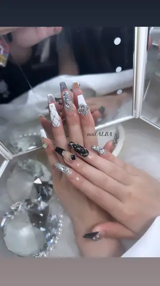 ネイル 加納 莉音のネイルデザイン