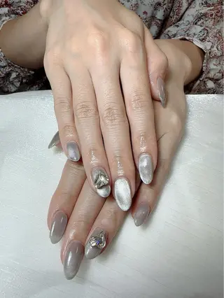 ネイル UniqueNail さとみのネイルデザイン