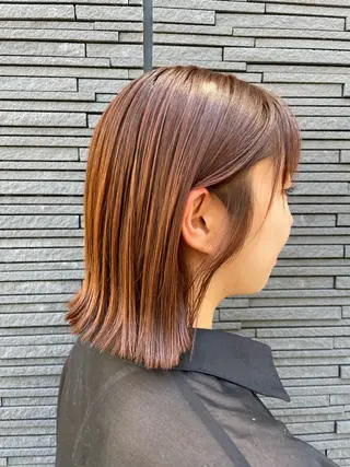 ショート 暖色カラーボブカット 🍇⛄️佐藤愛里のヘアスタイル