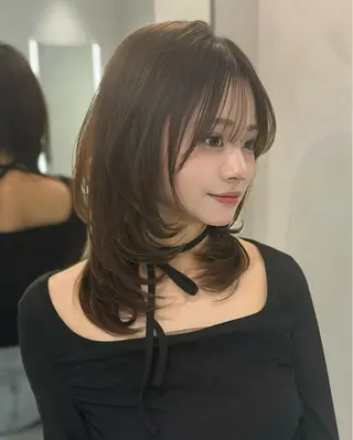 ミディアム カラー ハッシュカット レイヤー池袋のヘアスタイル