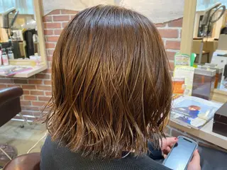 ミディアム カラー tocolaso 柏所属・レイヤーカット/ 根本瑠実のヘアスタイル