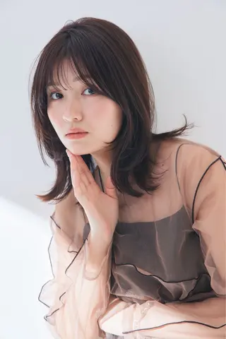 ミディアム être by comme Matisse所属・髪質改善／レイヤー /Yuto.Araiのヘアスタイル