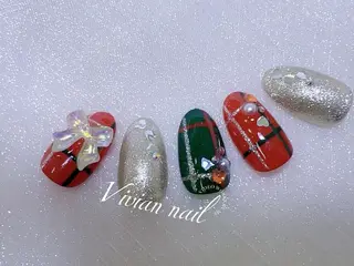 ネイル VIVIAN リサのネイルデザイン