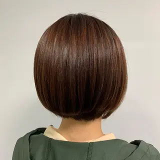 ショート ウスイマイコ カット/ケアカラーのヘアスタイル