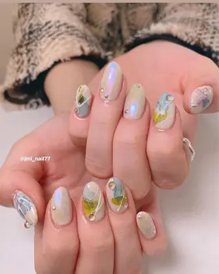 ネイル JINI NAIL所属・ジニ ネイルのネイルデザイン