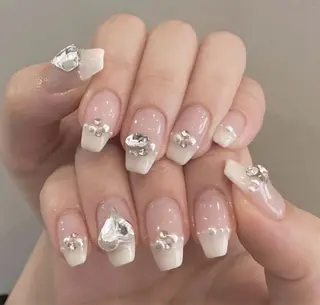 ネイル なな_ CloudyChanのネイルデザイン