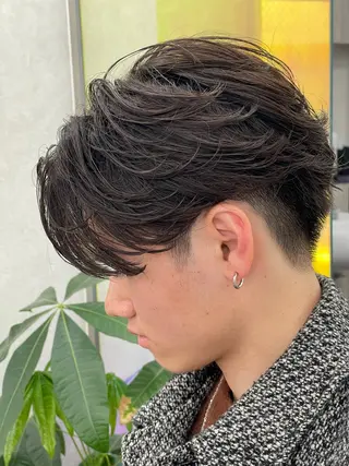 ミディアム メンズ 波巻きスパイラル 近藤剛　浦和のヘアスタイル