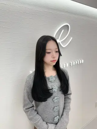 ロング R/🎀 ヘアセット・艶カラーのヘアスタイル