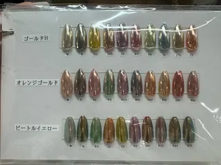 ネイル MAXKELLY SAEのネイルデザイン