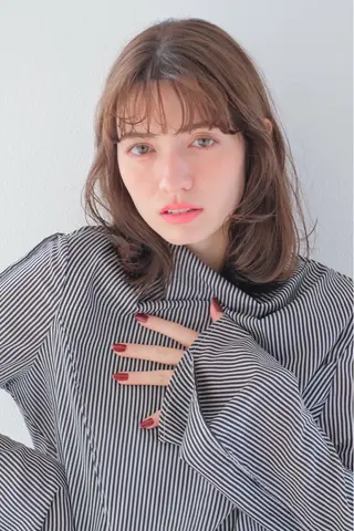 ミディアム ショートパーマ カットモデルのヘアスタイル