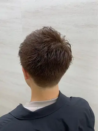 ショート カラー メンズ 足立 遼太朗のヘアスタイル