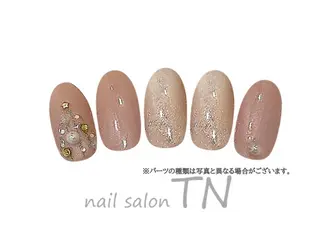 ミディアム ネイル 矢川 まどかのネイルデザイン