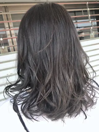 セミロング レイヤーカット匠 イソザキノリユキのヘアスタイル