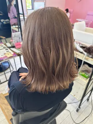 カラー 遠藤 愛莉のヘアスタイル