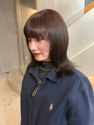 ミディアム カラー 小西 萌々香のヘアスタイル