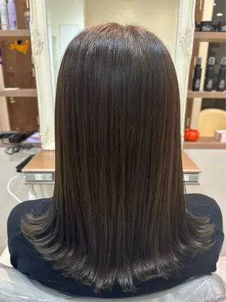 セミロング 川端 芽衣のヘアスタイル