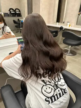 カラー 🏷ベージュの天才 赤み消しの方🙋🏻のヘアスタイル