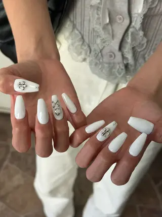 ネイル WOLTOKYO渋谷 yunaのネイルデザイン