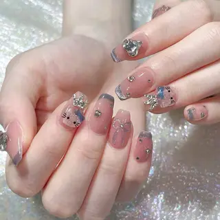 ネイル Queens 榊 まおのネイルデザイン