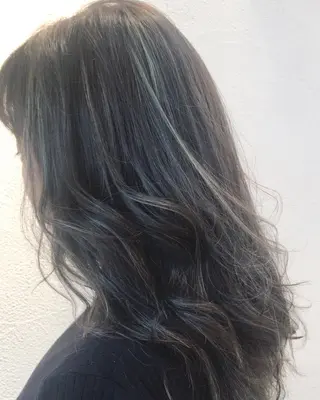 セミロング カラー Neolive Cava 相模大野店所属・sola: neoliveのヘアスタイル