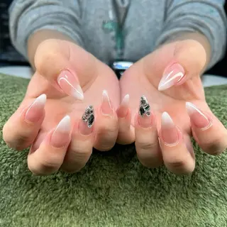 ネイル MHR nailのネイルデザイン