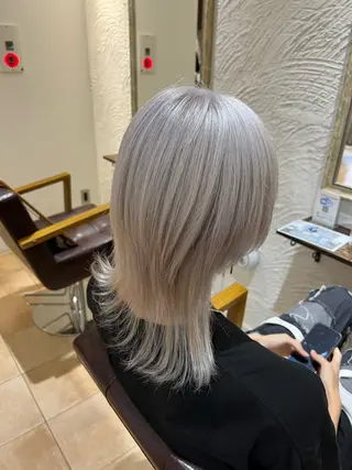 ミディアム カラー 🥀韓国ヘア🥀 宮津真菜のヘアスタイル