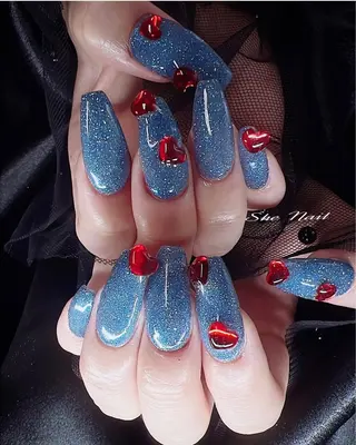 ネイル She   Nail所属・ISA_ BELLAのネイルデザイン