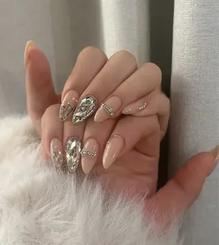 ネイル Lina nail所属・Lunaa 池袋のネイルデザイン