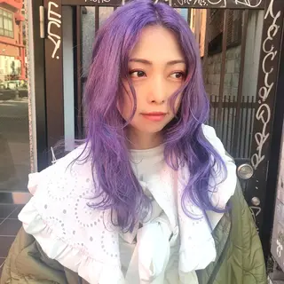 セミロング カラー ホワイト&レイヤーカ ットエクステ長畠俊輔のヘアスタイル