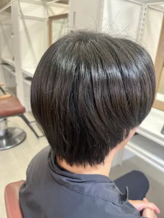 ショート メンズ 腰越 麻奈のヘアスタイル