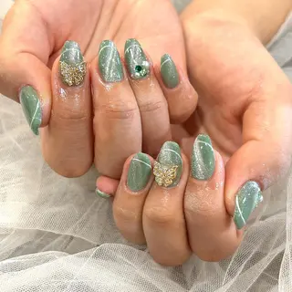 ネイル Cleo🧸伏見店 mikiのネイルデザイン