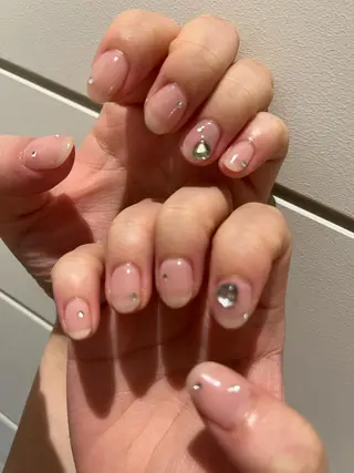 ネイル Momone ／渋谷／パラジェルのネイルデザイン