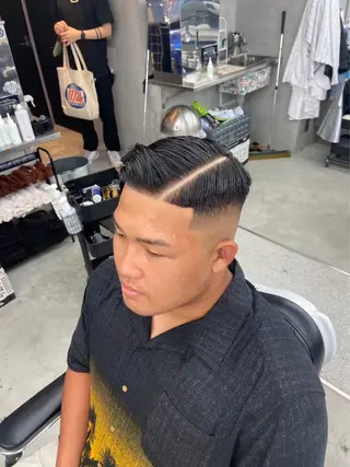 メンズ damdee tokyo hair lounge 新宿店所属・フェードカット/新宿 /石田直季のヘアスタイル