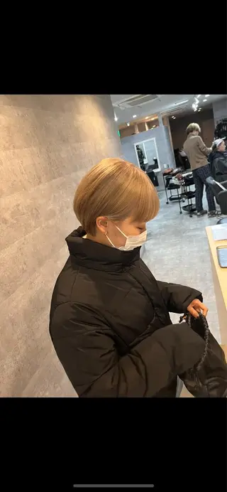 ショート カラー ヘアアレンジ ネイル マツエク・マツパ ダブルカラー 新宿のヘアスタイル