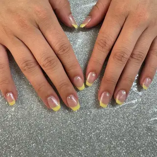 ネイル VIERU 🌈🎀💖のネイルデザイン