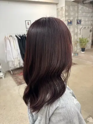 ミディアム カラー サアヤ/ SYS by fitのヘアスタイル