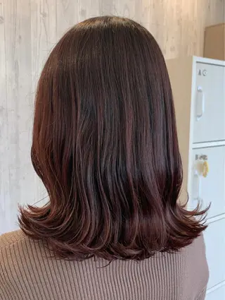 ミディアム カラー (スタイリスト)牧 好美のヘアスタイル