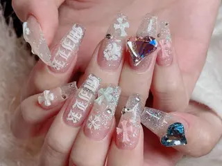 ネイル Le'a シズカのネイルデザイン