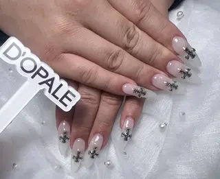 ネイル 長さ出し専門店 上野店サロンのネイルデザイン