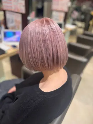 ショート カラー N&A CONTi所属・阿部 桃花のヘアスタイル