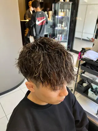 ショート カラー パーマ メンズ パーマ特化美容師 茂木広幸のヘアスタイル