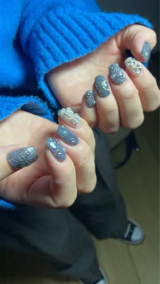 ネイル nailsalon　hue所属・小山 羽奈のネイルデザイン