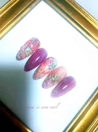 ネイル arm in arm ︎✿Yamamotoのマツエク・マツパデザイン