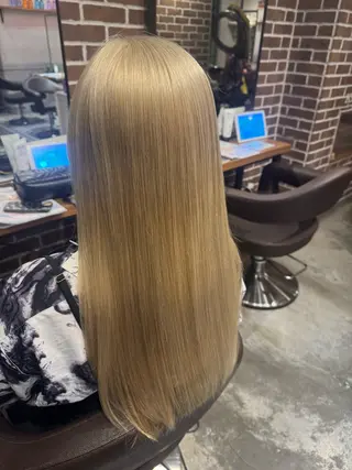 カラー 🦋店長🦋 ほんさわ みずきのヘアスタイル