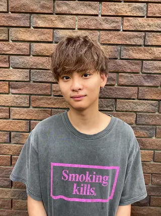 カラー メンズ 髙橋 優菜のヘアスタイル