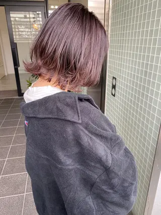 ショート カラー パーマ ネイル マツエク・マツパ umu.［韓国ヘア /ダウンパーマ］のヘアスタイル