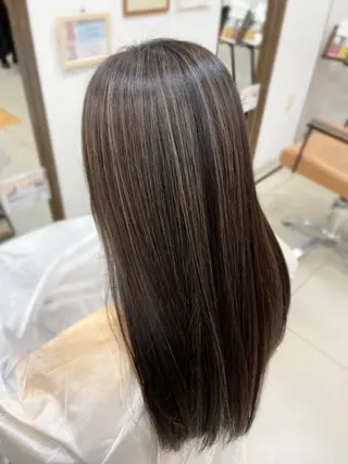 ロング カラー SOYON なんば店所属・水島 真彩のヘアスタイル