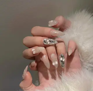 ネイル Lina nail所属・Lunaa 池袋のネイルデザイン